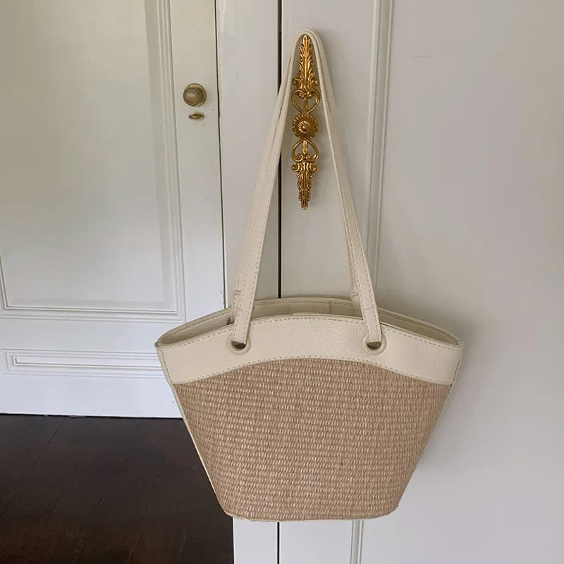 Bumi Lestari Straw Tote