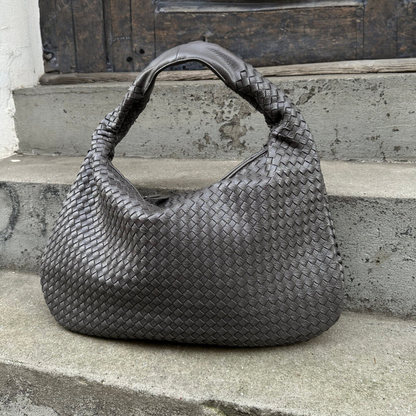 Meluraya Kesumba Soft Shoulder Bag