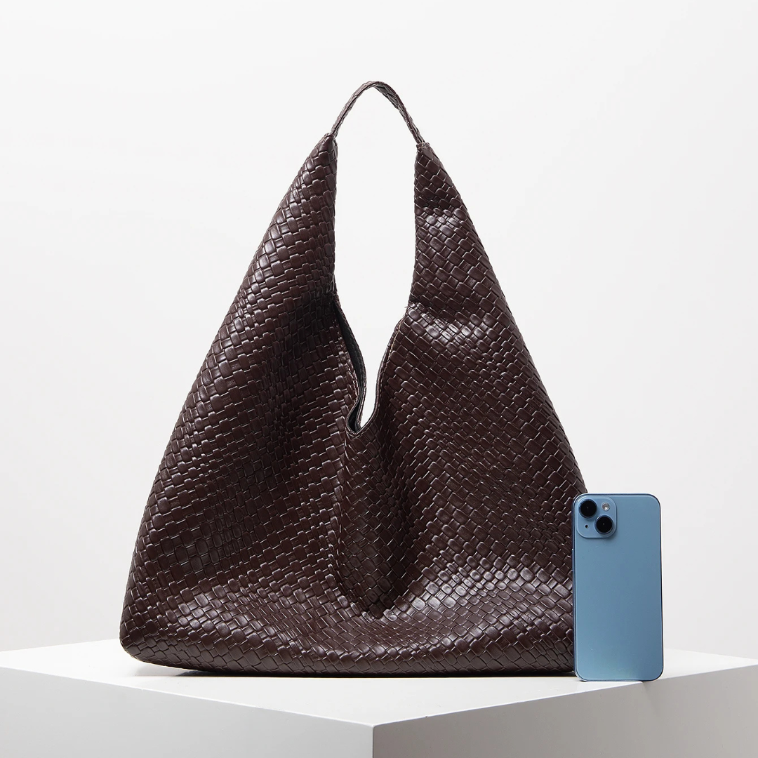 Meluraya Triangle Shoulder Bag