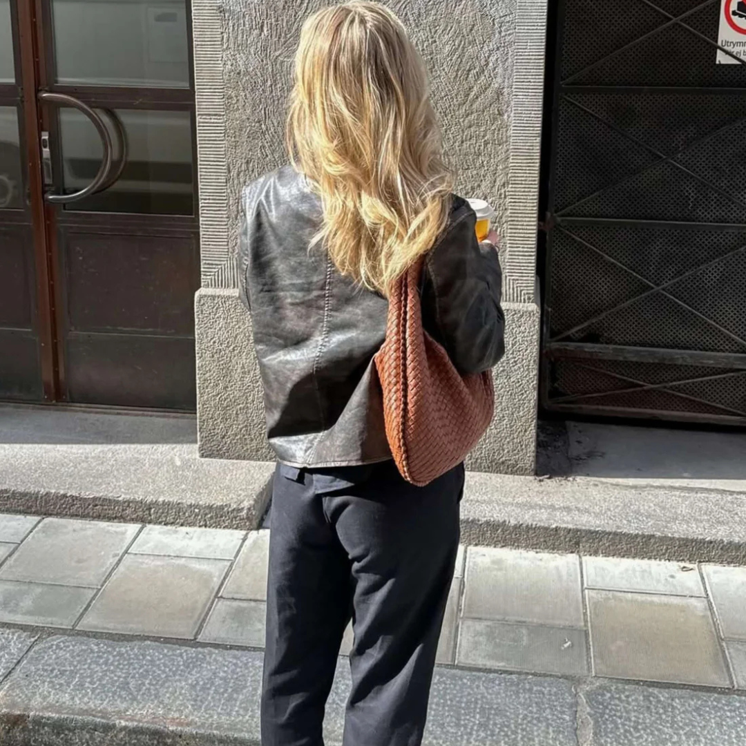 Meluraya Kesumba Soft Shoulder Bag