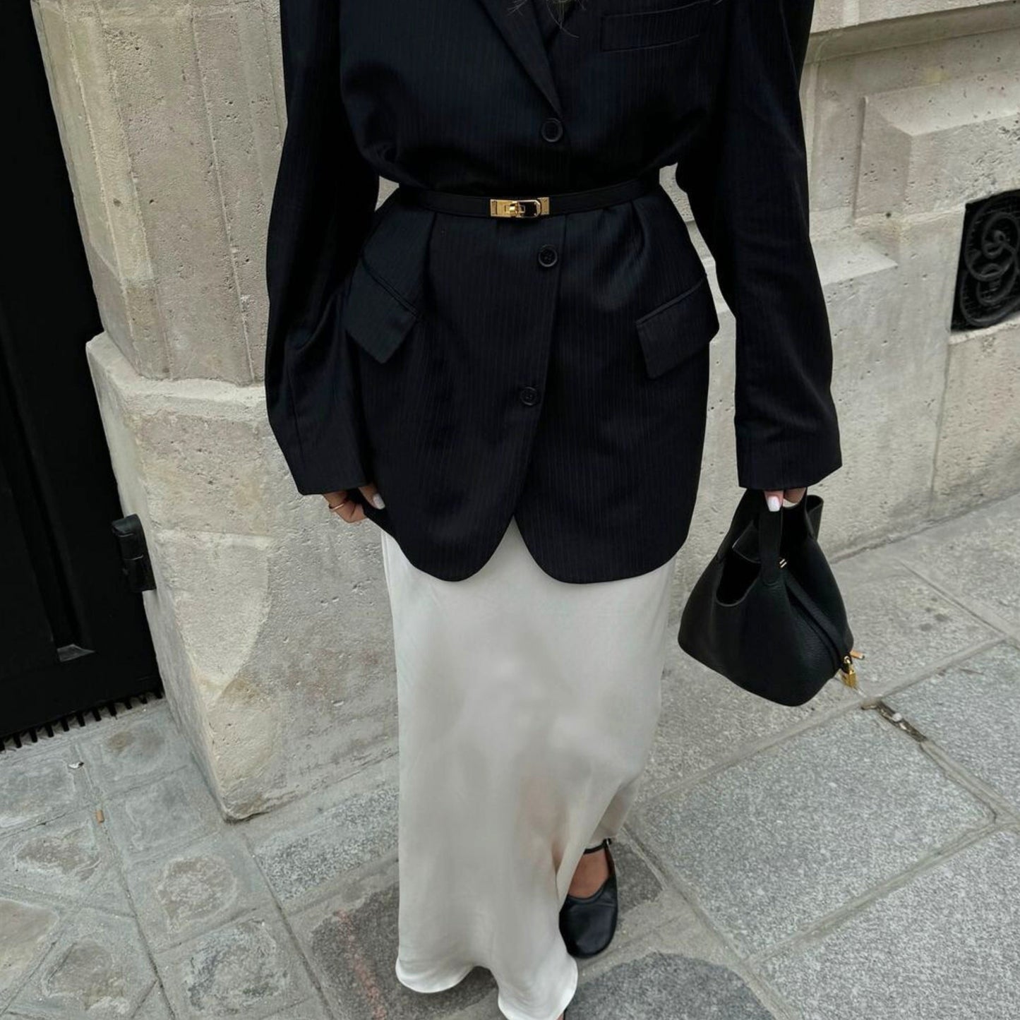 Embun Malam Mekar Bucket Bag