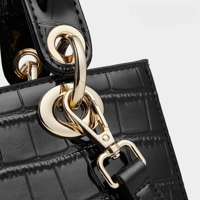 Embun Malam Mahar Shoulder Handbag