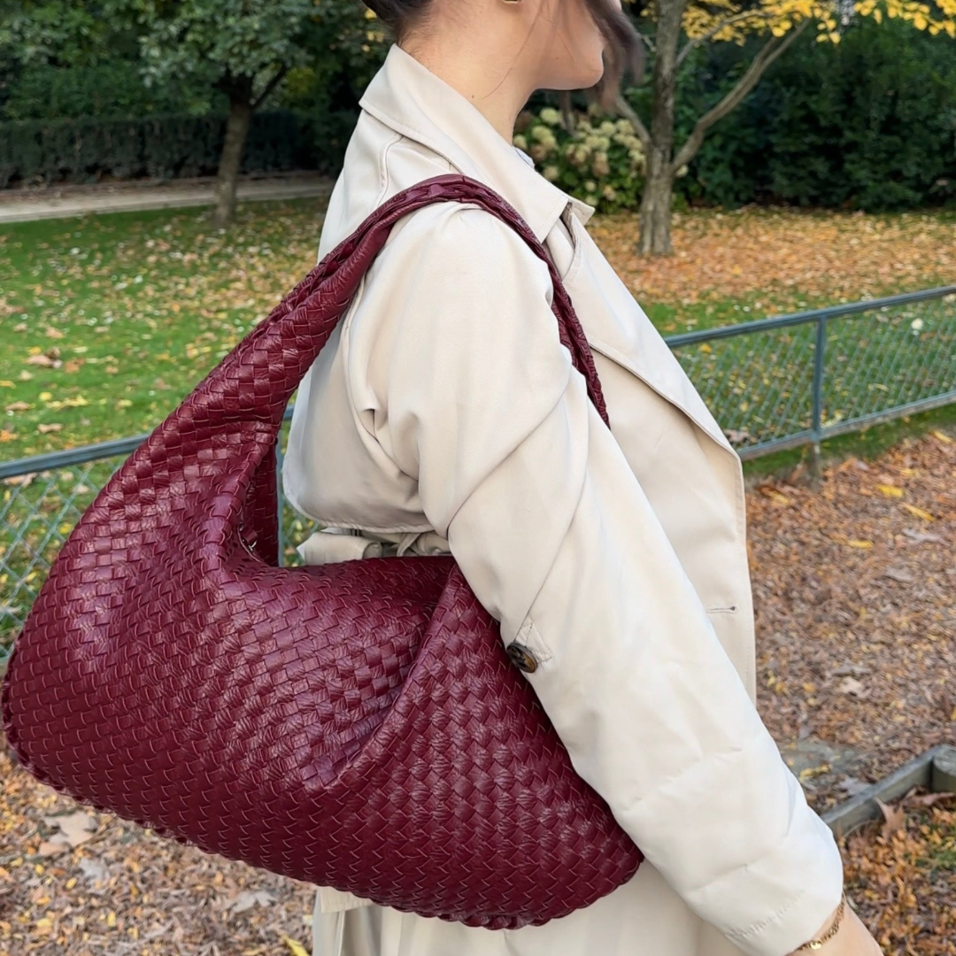 Meluraya Kesumba Soft Shoulder Bag