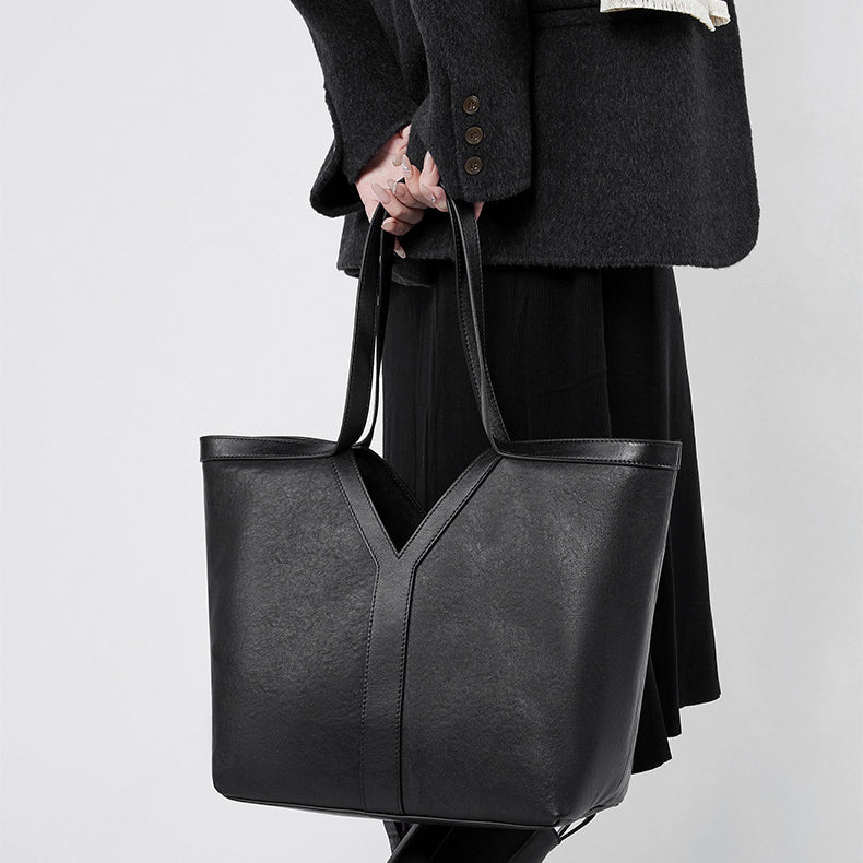 Embun Malam Yujana Tote Bag