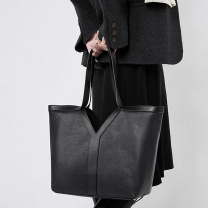 Embun Malam Yujana Tote Bag