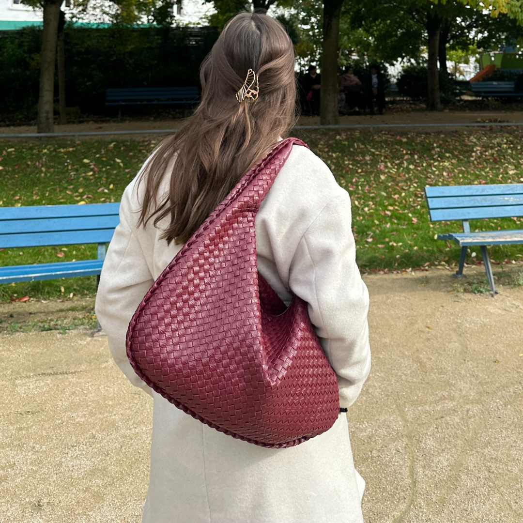 Meluraya Kesumba Soft Shoulder Bag