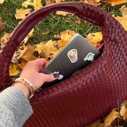 Meluraya Kesumba Soft Shoulder Bag