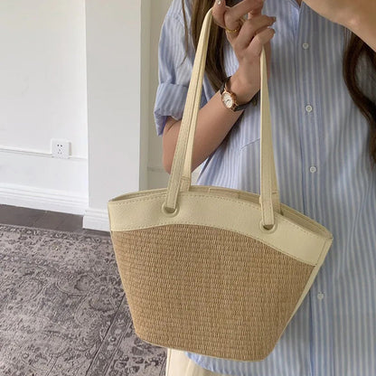 Bumi Lestari Straw Tote