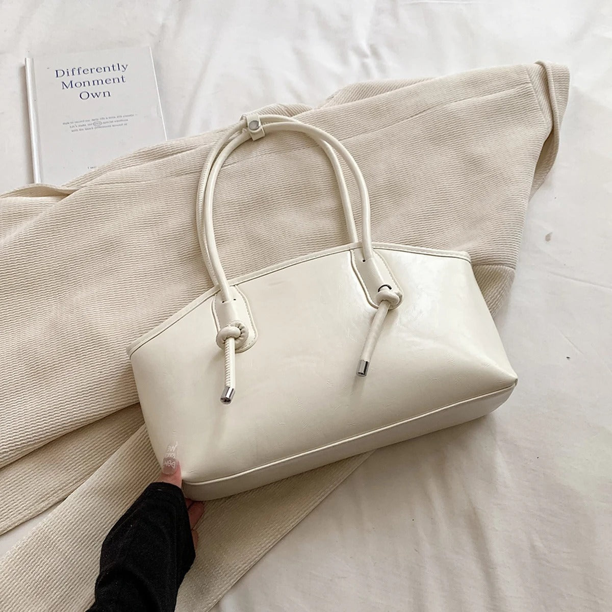 Embun Malam Vintage Shoulder Bag