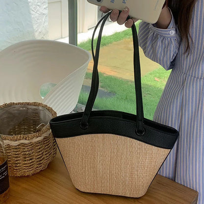 Bumi Lestari Straw Tote