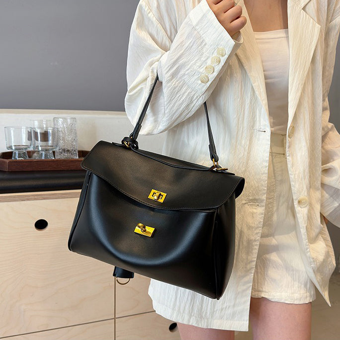 Embun Malam Leather Tote