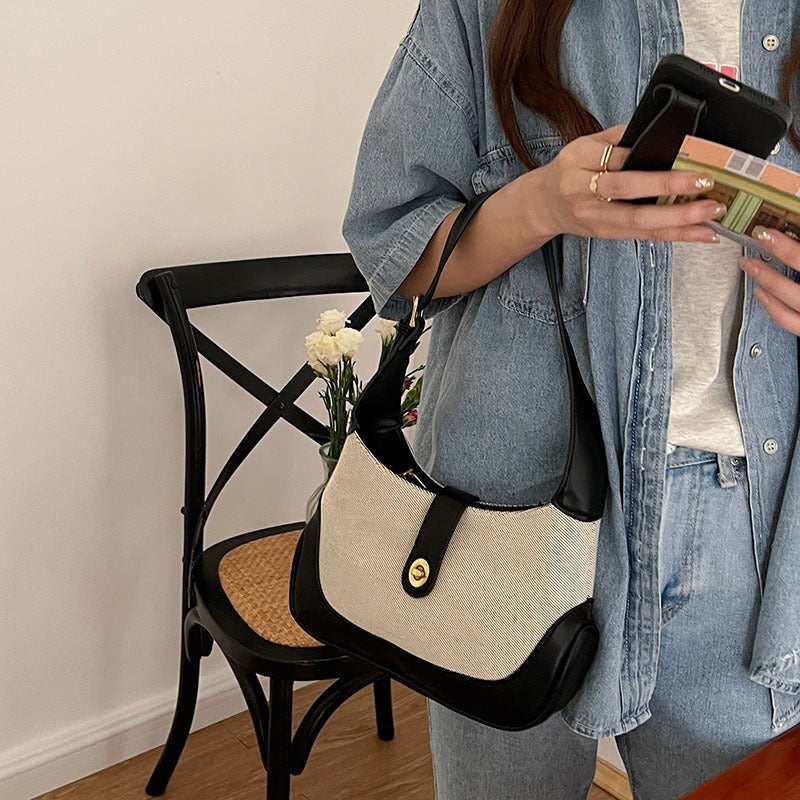 Bumi Lestari Shoulder Bag