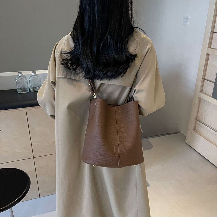 Embun Malam Bucket Bag