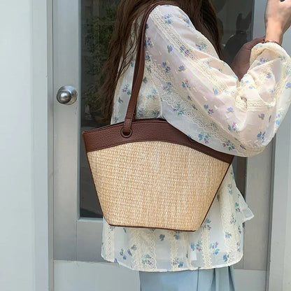 Bumi Lestari Straw Tote