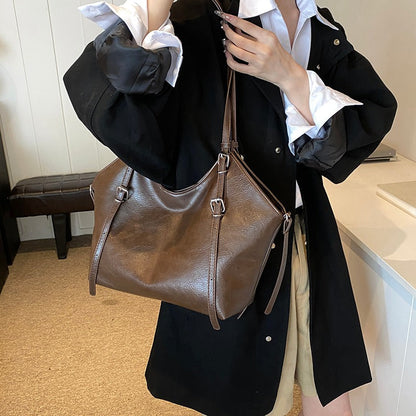 Bayang Sari Puspa Shoulder Tote