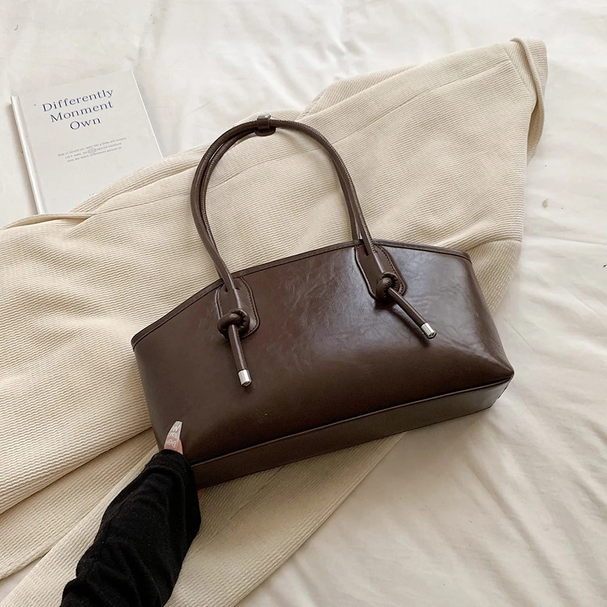 Embun Malam Vintage Shoulder Bag