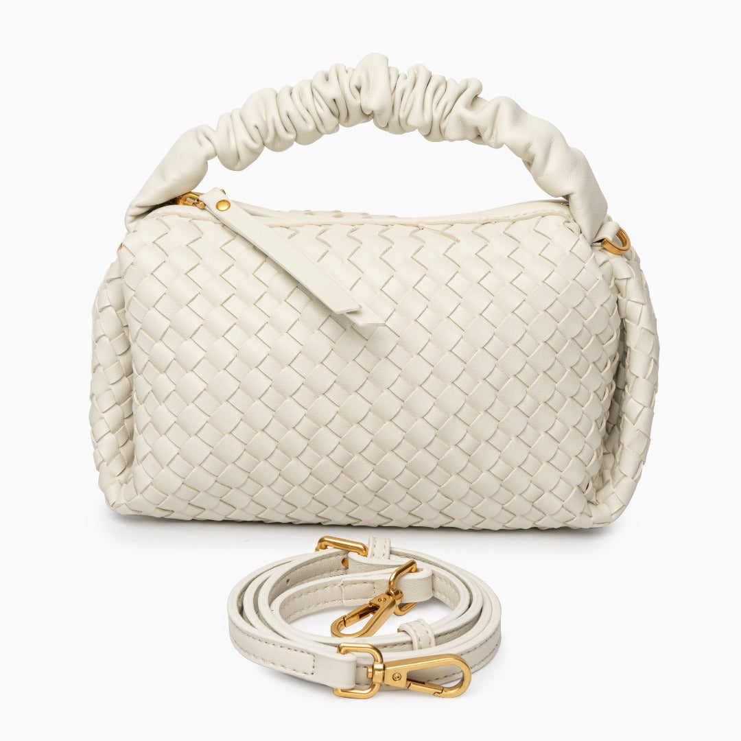 Meluraya Puisi Handbag