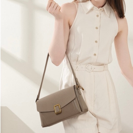 Bayang Sari Nusa Crossbody Tag