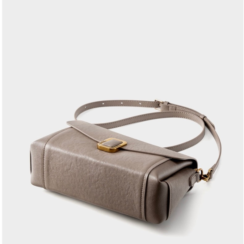 Bayang Sari Nusa Crossbody Tag