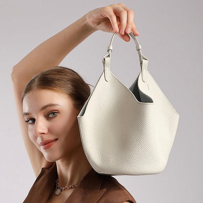 Embun Malam Kuntum Basket Tote Bag