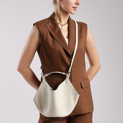 Embun Malam Kuntum Basket Tote Bag