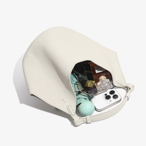 Embun Malam Kuntum Basket Tote Bag