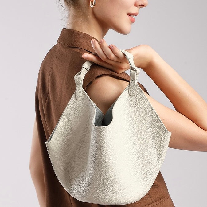 Embun Malam Kuntum Basket Tote Bag