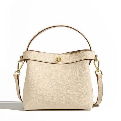 Embun Malam Santun Bucket Bag