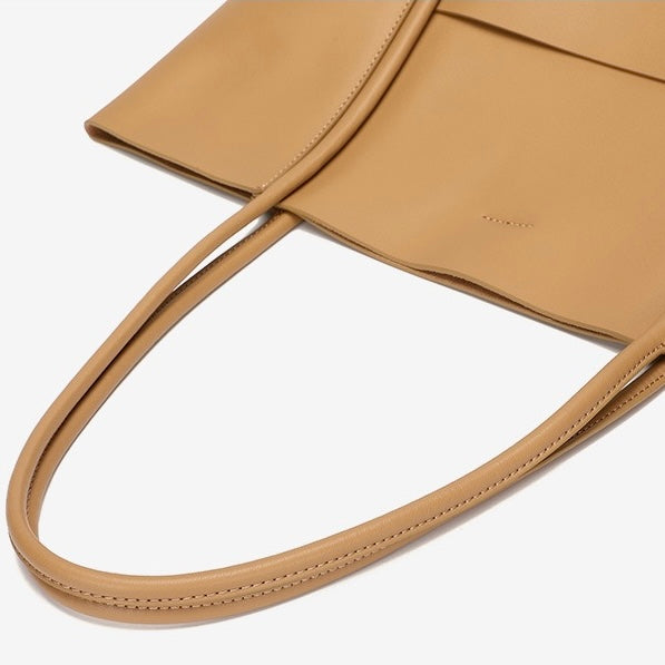 Bayang Sari Laksana Large Tote