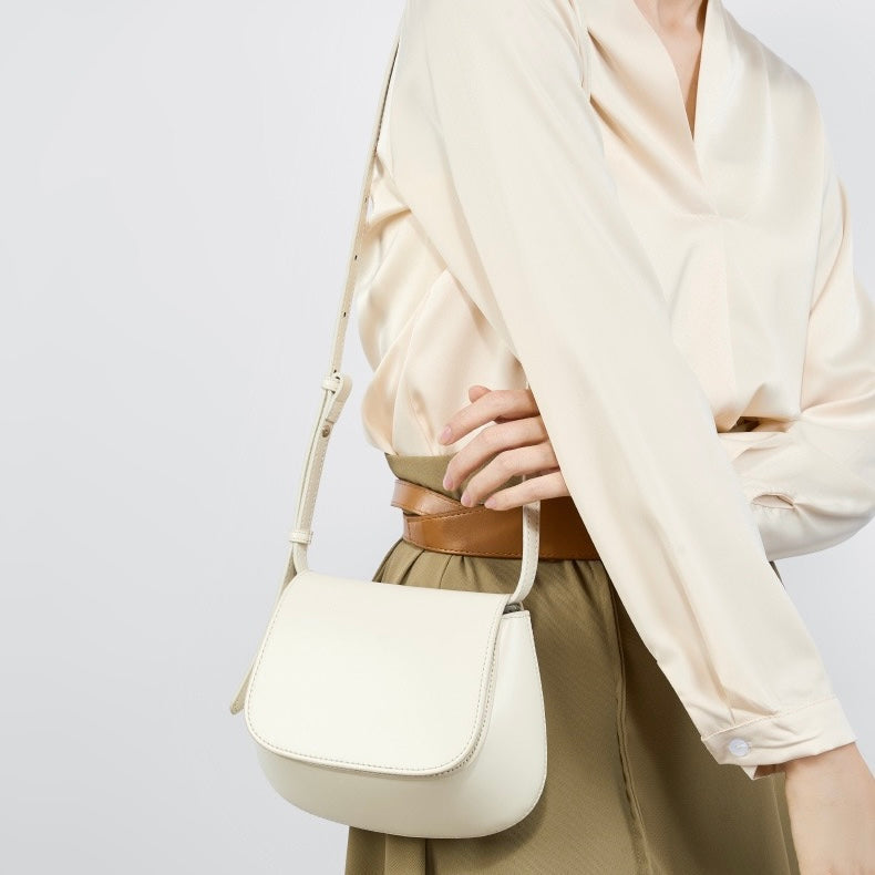 Bayang Sari Senja Saddle Bag