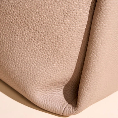 Bayang Sari Gita Shoulder Bag