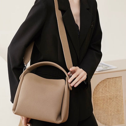 Bayang Sari Gita Shoulder Bag