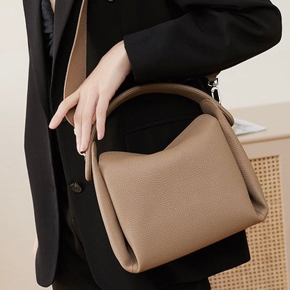 Bayang Sari Gita Shoulder Bag