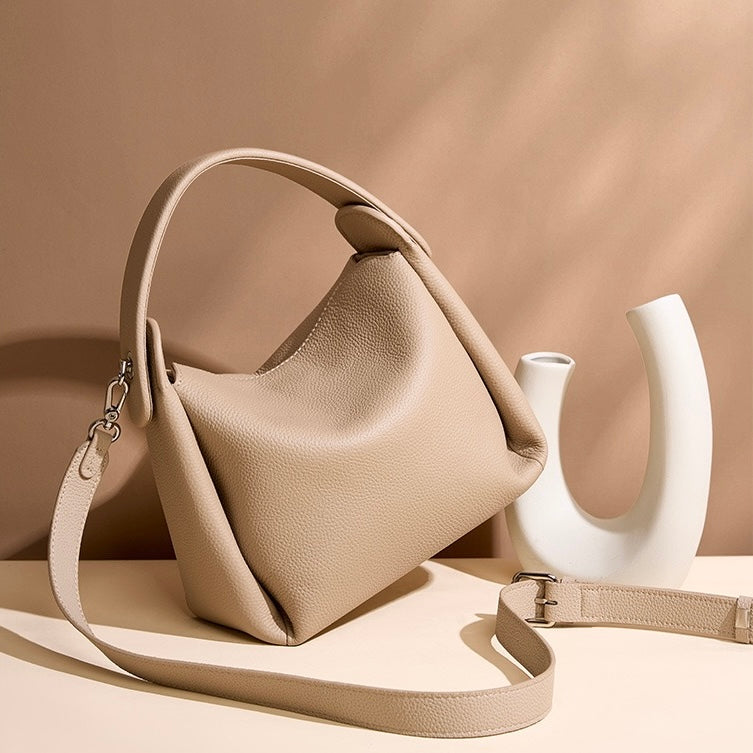 Bayang Sari Gita Shoulder Bag