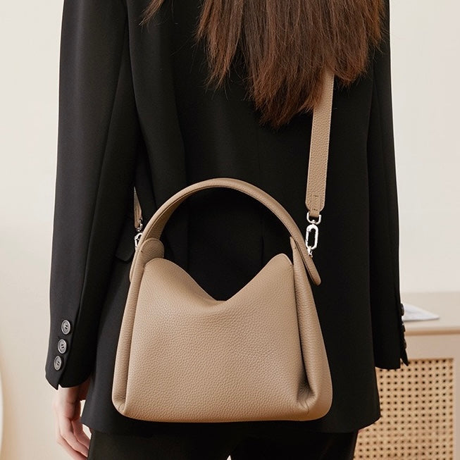 Bayang Sari Gita Shoulder Bag