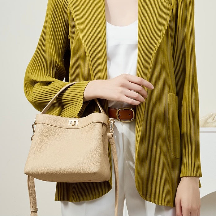 Embun Malam Santun Bucket Bag