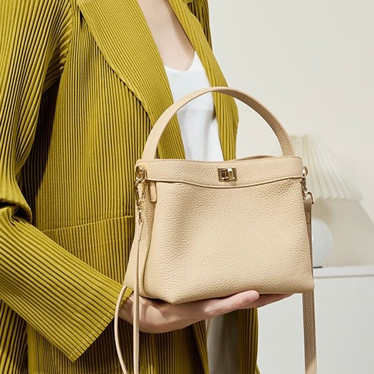 Embun Malam Santun Bucket Bag