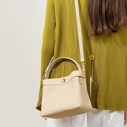 Embun Malam Santun Bucket Bag