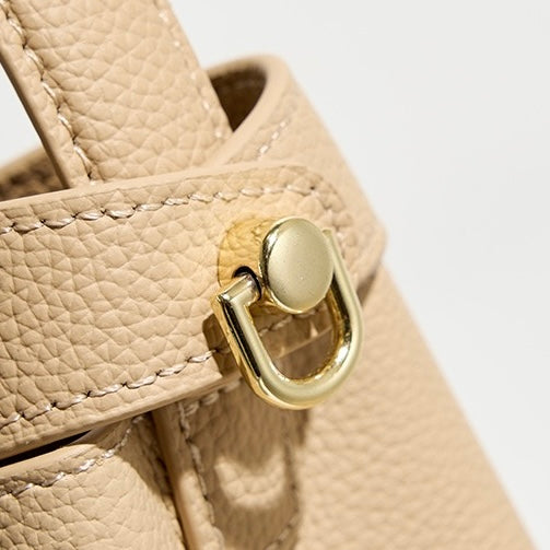 Embun Malam Santun Bucket Bag