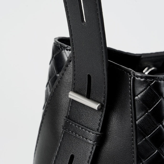 Meluraya Laksana Tote Bag