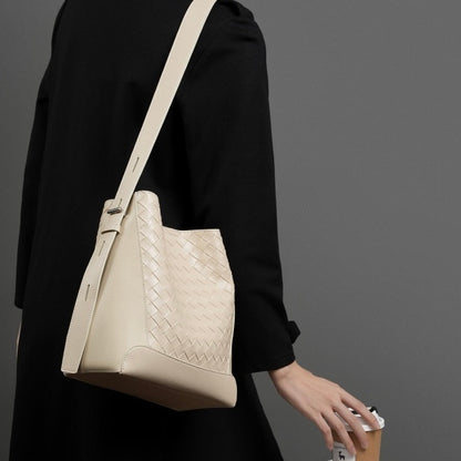 Meluraya Laksana Tote Bag