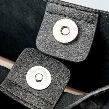 Meluraya Laksana Tote Bag