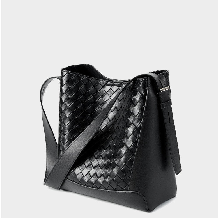 Meluraya Laksana Tote Bag