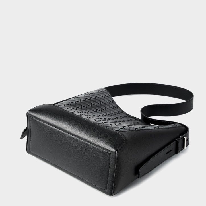 Meluraya Laksana Tote Bag