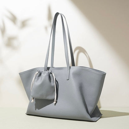 Embun Malam Laksana Tote Bag