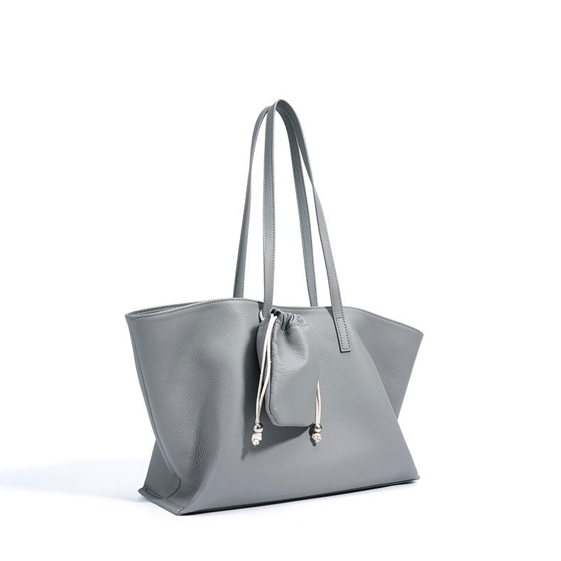 Embun Malam Laksana Tote Bag