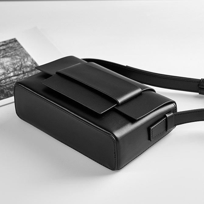 Bayang Sari Sisip Crossbody Shoulder Bag