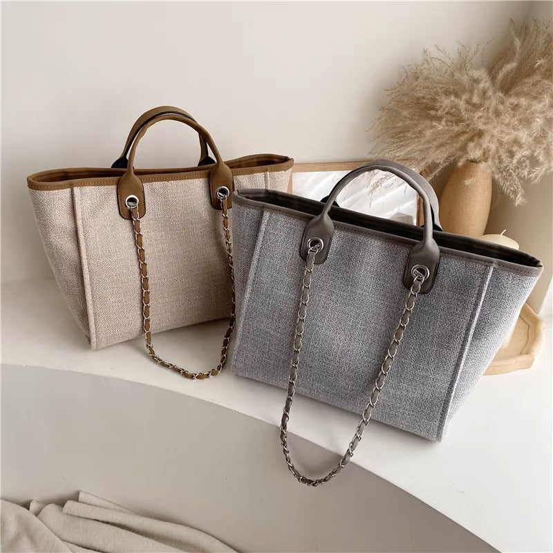 Bumi Lestari Large Tote Bag