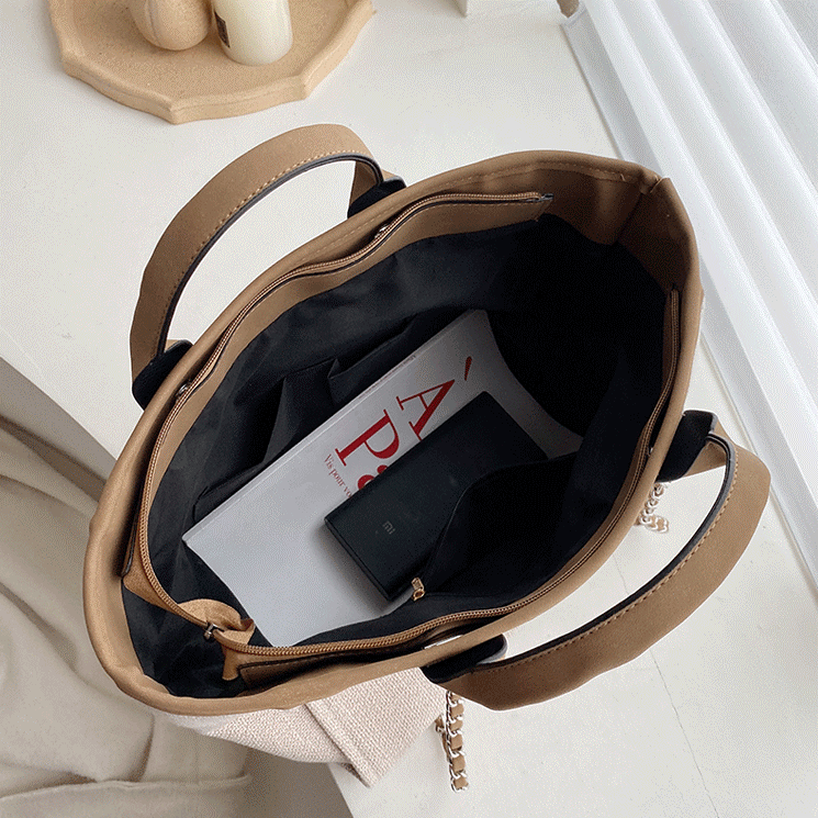 Bumi Lestari Large Tote Bag