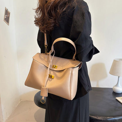 Embun Malam Leather Tote